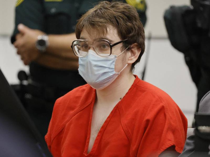 Un jurado de EEUU no logró la unanimidad requerida por ley para pedir la pena de muerte para Cruz, sentenciado a cadena perpetua por el asesinato de 14 estudiantes y tres empleados de la escuela secundaria de Parkland.