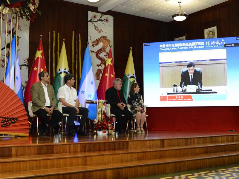 Autoridades de ambas ciudades se conectaron vía zoom.