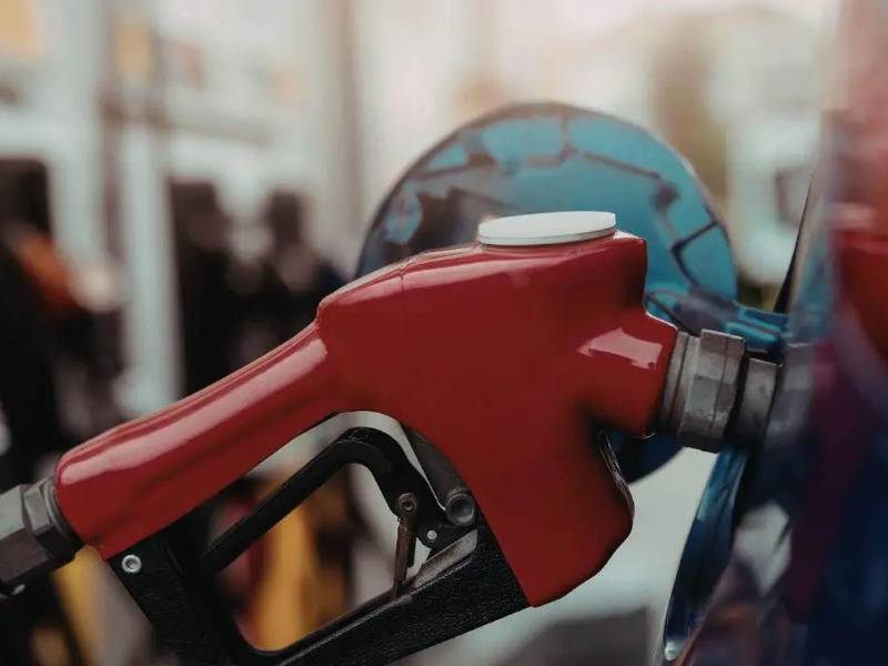 AHDIPPE propone medidas de ahorro y eficiencia energética ante el impacto del alza internacional de los combustibles en Honduras.