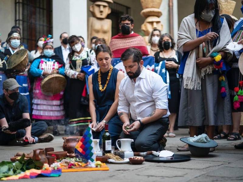 Irina Karamanos es la pareja de Gabriel Boric desde 2019.