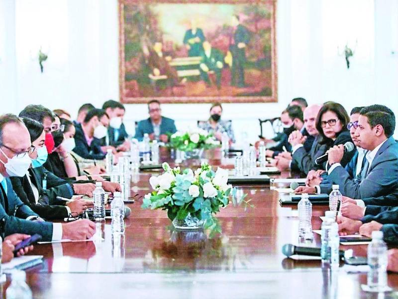 Gobierno y generadores de energía comenzaron ayer las reuniones en busca de mejoras para el sector.