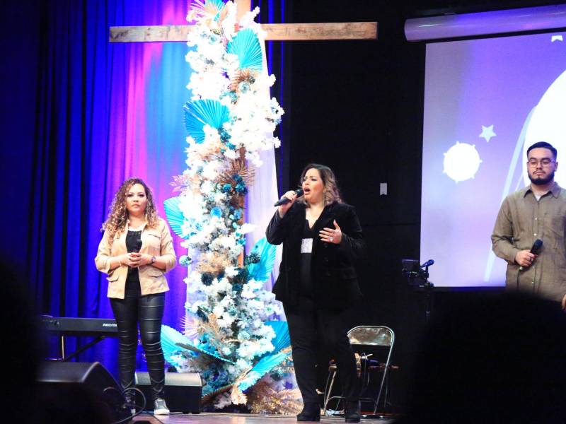 El evento contó con la participación de estudiantes y maestros de canto de la academia Voces de Estruendo.