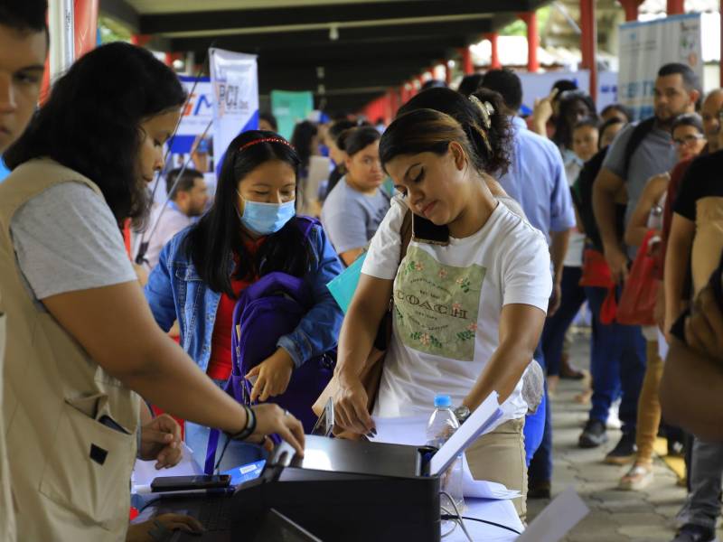 La Secretaría de Trabajo recuerda que ellos cuentan con una bolsa de empleo gratuita.