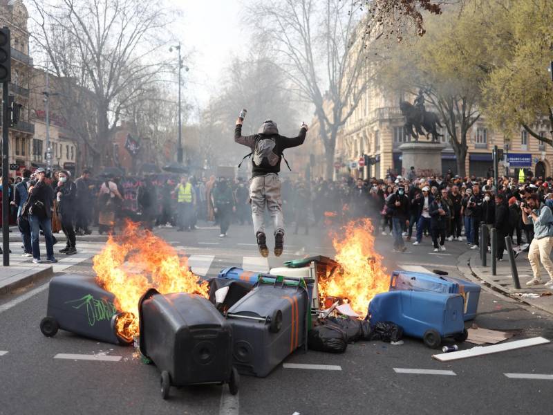 Las violentas manifestaciones en París cumplen una semana este jueves contra la reforma de pensiones.
