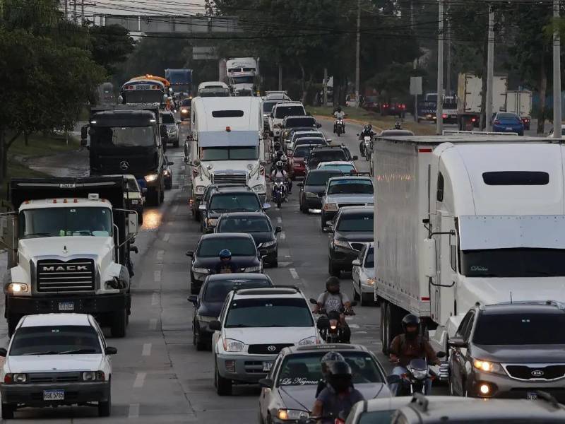Congreso aprueba amnistía vehicular por dos meses para multas de matrícula y tasas