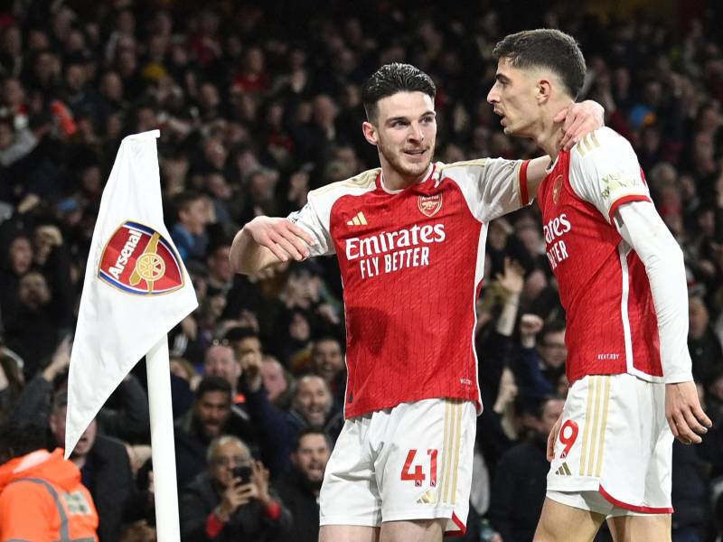 Arsenal se ‘roba’ el liderato y advierte al Liverpool-City en la Premier