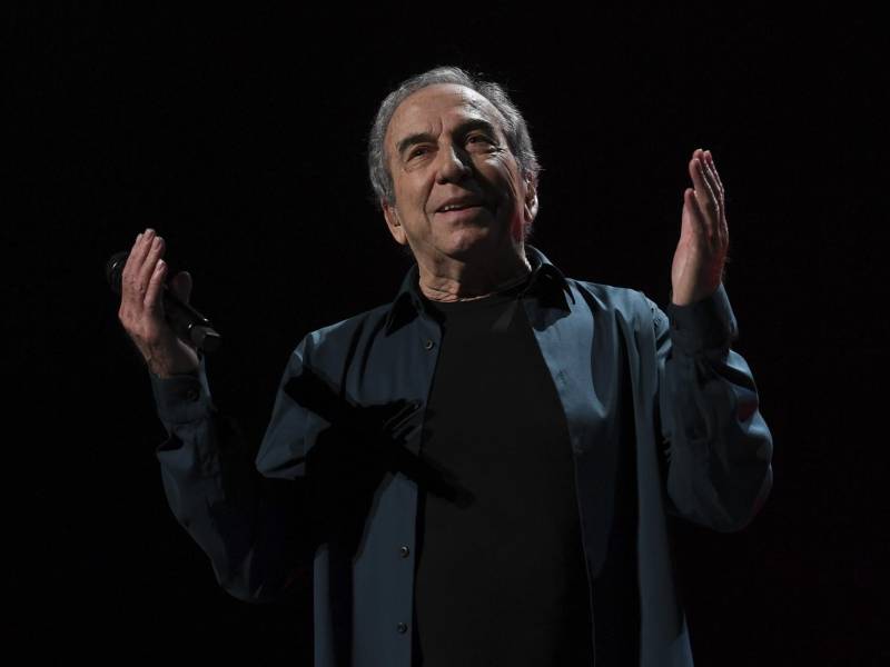 El cantautor español José Luis Perales.