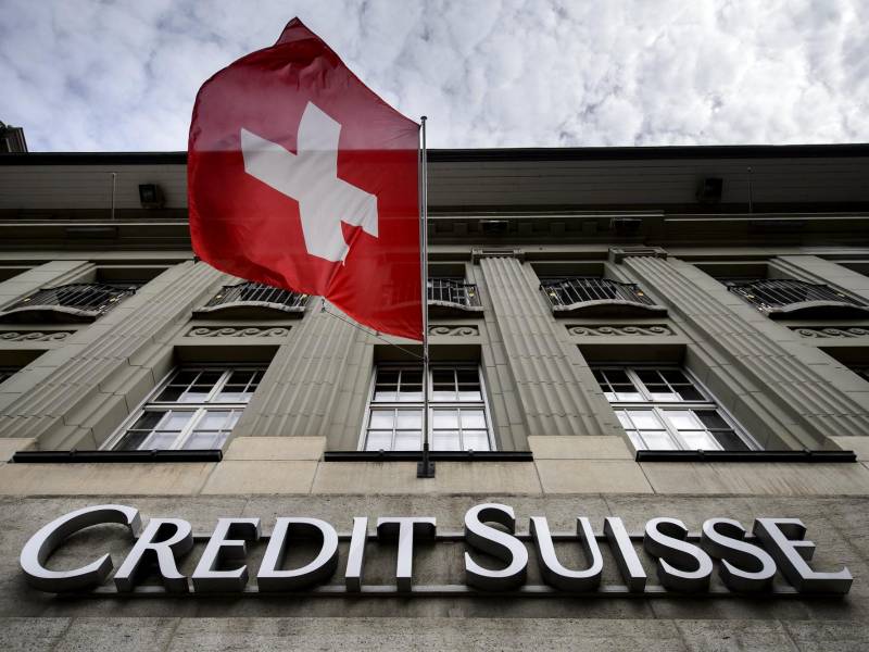 Expertos temen que Credit Suisse se convierta en el próximo banco en quebrar.