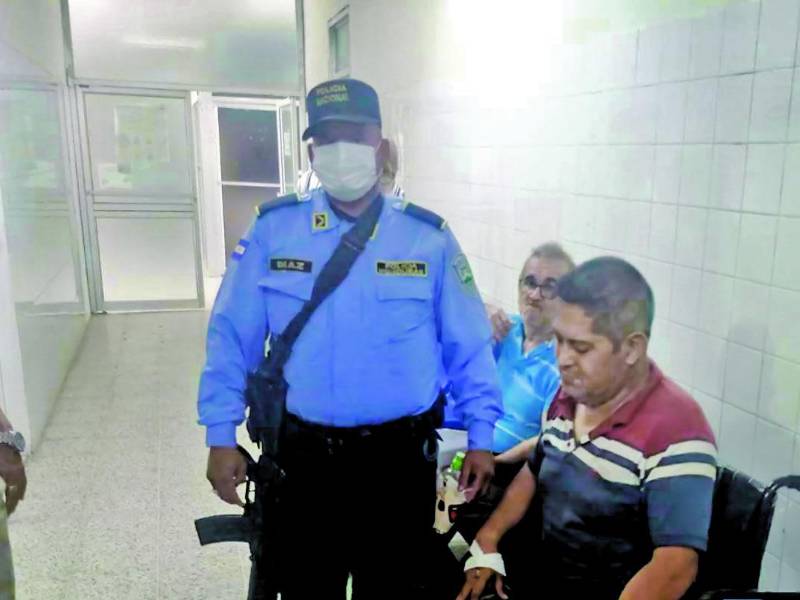 En un centro asistencial fue aprehendido Osmaro Madrid Rodríguez, conductor del microbús que se accidentó el sábado 16 de septiembre en Santa Bárbara , donde fallecieron 4 senderistas procedentes de Santa Rosa de Copán.