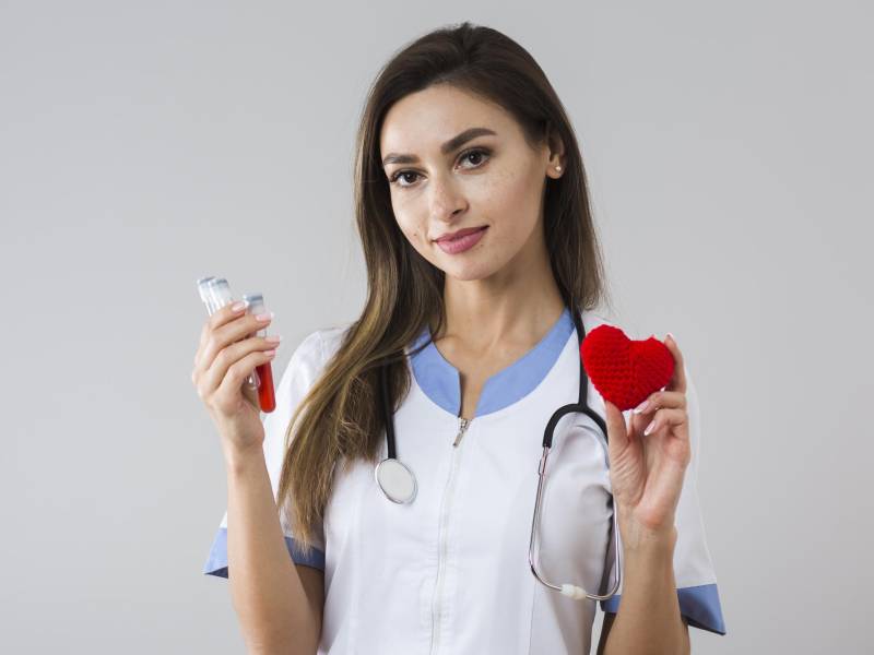 Existe una necesidad social de donar sangre, ya que son muchas las personas en estado de salud crítico que necesitan transfusiones para sobrevivir.