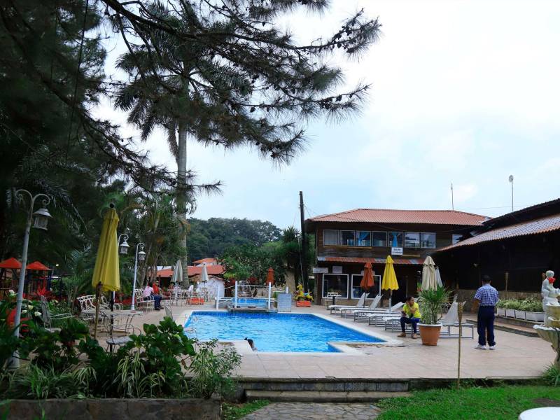 <b><span class=mln_uppercase_mln>Preparación.</span></b> Los hoteles y restaurantes ubicados en los destinos turísticos se preparan para atender a los turistas.<span class=mln_uppercase_mln> </span>