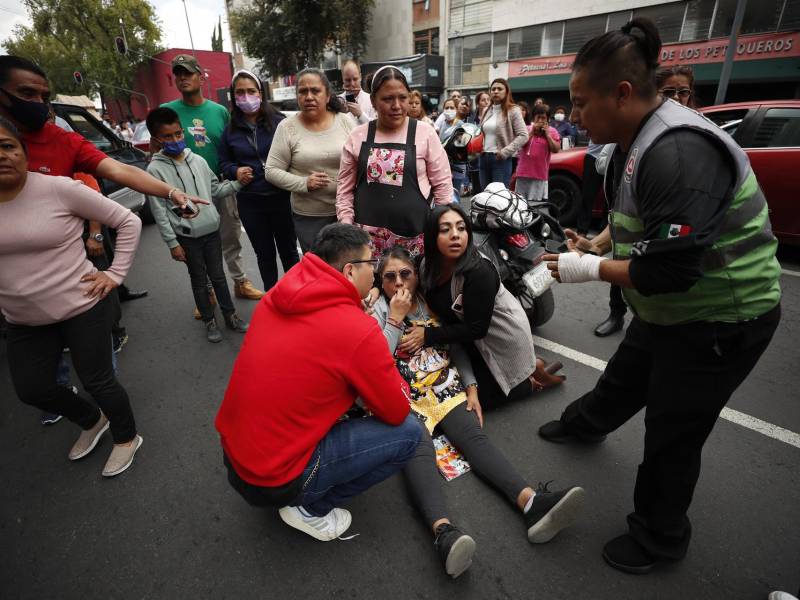 Los mexicanos volvieron a ser estremecidos este lunes por una coincidencia trágica. Un sismo de magnitud 7,7, con balance de un fallecido, sacudió el centro del país justo cuando conmemoraban dos poderosos terremotos que dejaron miles de muertos en 1985 y 2017.