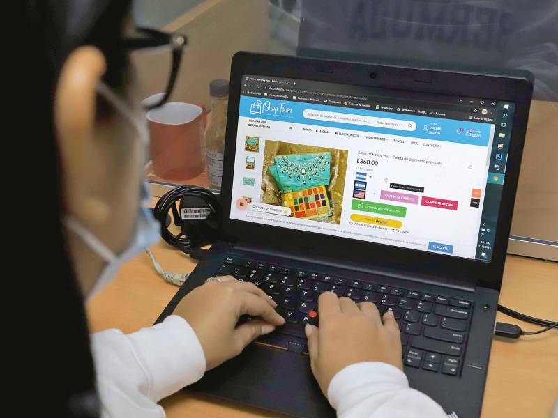 Las ventas digitales se han fortalecido en la pandemia, según expertos. Foto: Melvin Cubas