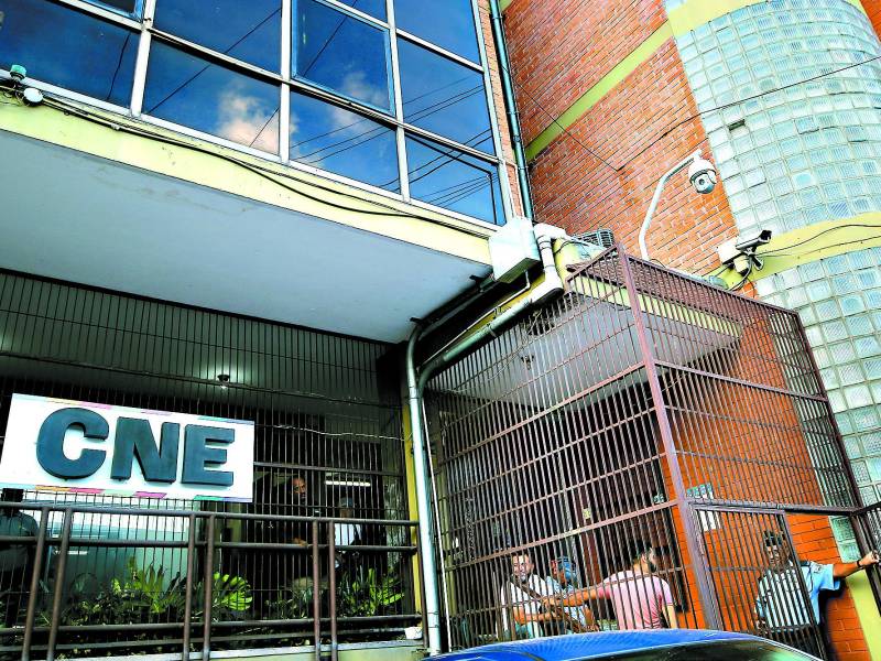 <b>En menos de dos semanas se vence el plazo en el CNE.</b>