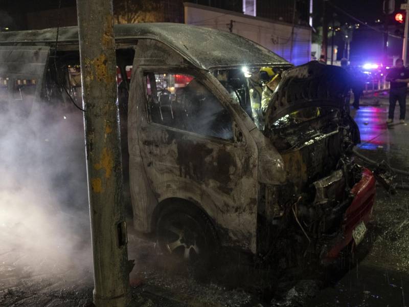 Autoridades de Gobierno y de seguridad pública del estado mexicano de Baja California, adjudicaron hoy al Cártel Jalisco Nueva Generación (CJNG), los hechos de la jornada violenta que se vivió la tarde-noche del viernes y que dejó un total de 28 vehículos incendiados en 5 de los 7 municipios del estado.