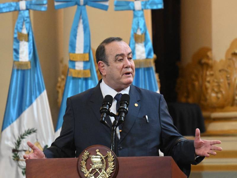 Presidente Alejandro Giammattei en conferencia de prensa.