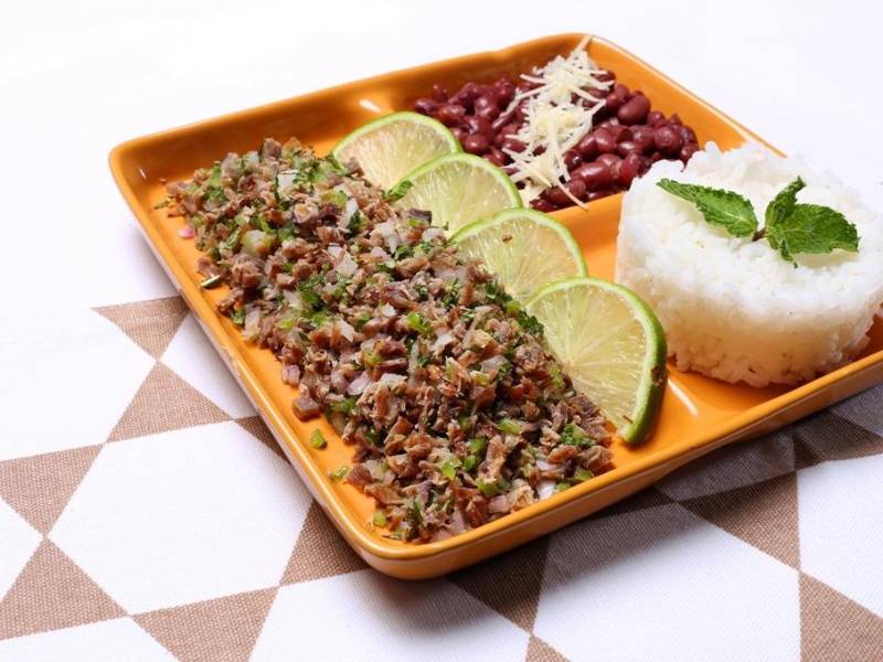 Salpicón de res con hierbabuena