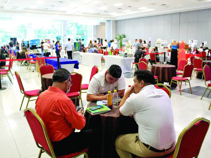 En octubre de 2022 se llevó a cabo un encuentro de negocios donde las empresas expusieron sus productos.