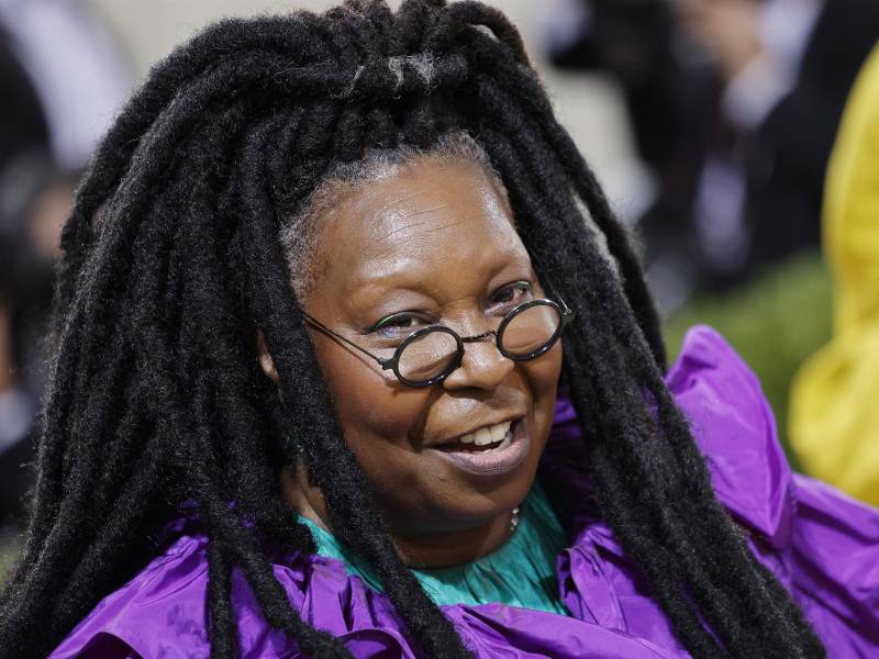 Whoopi Goldberg, actriz, comediante y presentadora estadounidense.