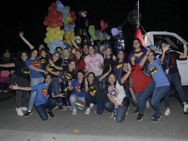 alegría. Con algarabía, color y entusiasmo celebraron el cumpleaños del centro educativo privado, el cual a lo largo de muchos años ha preparado a miles de niños y jóvenes con valores y educación de calidad.