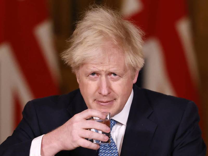 Boris Johnson podría hacer su gran regreso como primer ministro apenas dos meses después de su renuncia por una serie de escándalos.