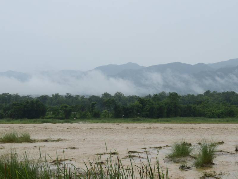 La brisa proveniente del océano Pacífico generará lluvias aisladas en sectores del occidente, centro y sur del territorio, según pronóstico oficial.