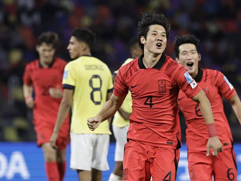 En los cuartos de final, <b>Corea</b> <b>del</b> <b>Sur</b> se enfrentará el domingo con Nigeria, que viene de eliminar al anfitrión Argentina.
