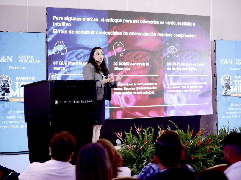 Ejecutivos de las marcas comparten su experiencia en el evento TOM, donde comparten sus estrategias para posicionarse en la mente de los consumidores.