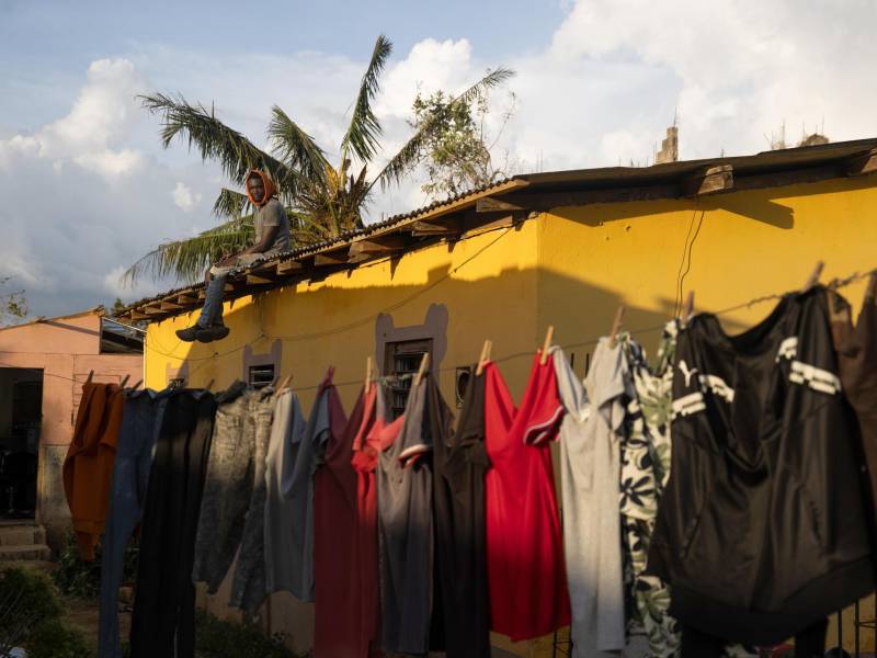 Cuba, Jamaica, Haití y Bahamas comenzaron este jueves a evaluar daños tras el calamitoso paso del huracán Melissa, uno de los más dañinos en los últimos años, que destruyó viviendas e infraestructuras y dejó más de una treintena de muertos.