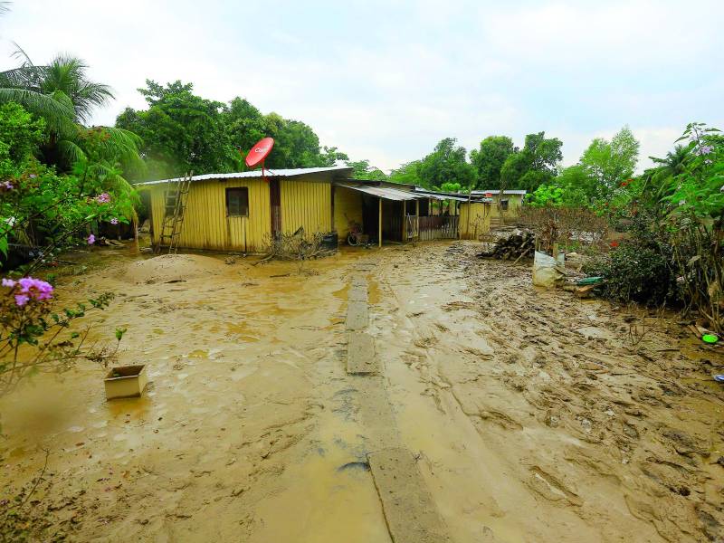 Los habitantes de la 17 de Enero, conocida como Metalias, revivieron la pesadilla sufrida durante los huracanes Eta y Iota.