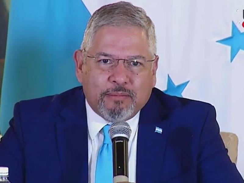 El canciller hondureño, Eduardo Enrique Reina.