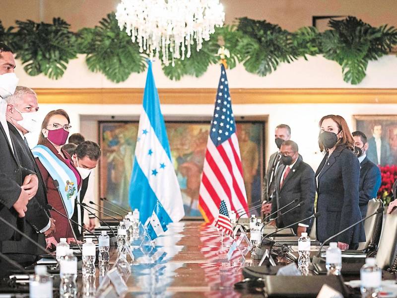 <b><span class=mln_uppercase_mln>Archivo.</span></b> El gobierno de Xiomara Castro ha tenido reuniones al más alto nivel con EE UU como la visita de Kamala Harris a la toma de posesión.