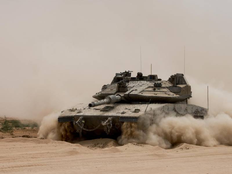 Testigos dijeron el martes haber visto tanques israelíes en el centro de la ciudad de <b>Rafah</b>, en el extremo sur de la Franja de Gaza, donde se han producido intensos bombardeos y combates en las últimas semanas