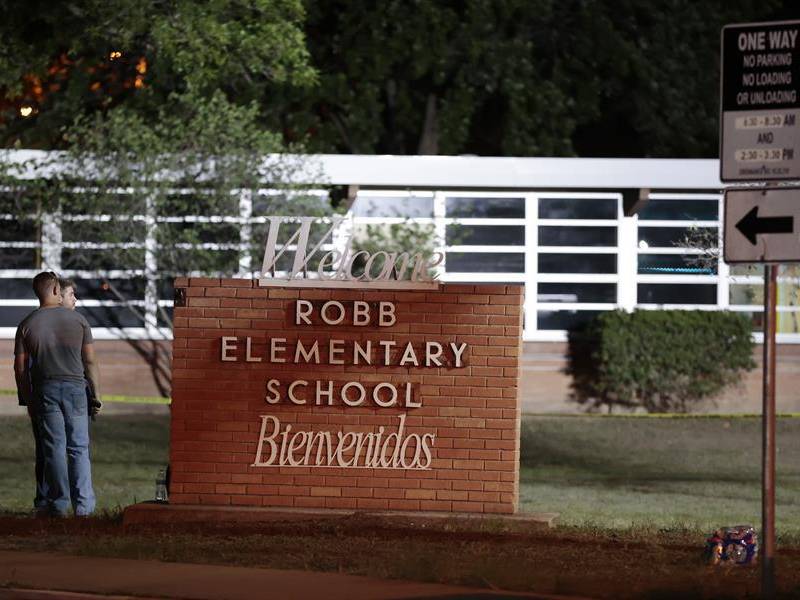 Las críticas hacia la actuación policial durante la masacre en la escuela primaria no han dejado de aumentar desde que se produjo el suceso. Fotografía: EFE