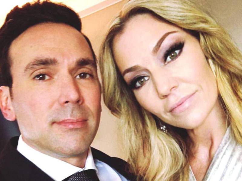 Tammie Frank, la esposa de la estrella de los Power Rangers, Jason David Frank, confirmó que el actor se quitó la vida mientras estaban en un hotel pasando un fin de semana.