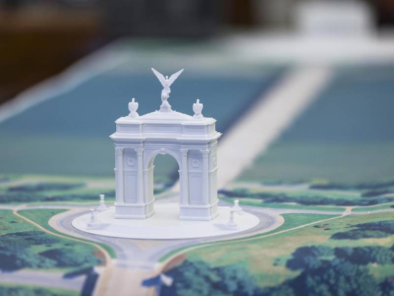 El presidente de Estados Unidos, Donald Trump, planea construir un arco del triunfo en una de las entradas a la ciudad de Washington para conmemorar los 250 años de la independencia del país, que se celebrarán el 4 de julio del próximo año.