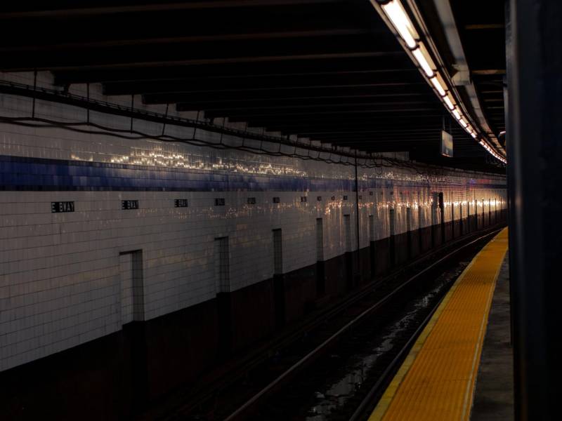 Después de la muerte de Matthew Sachman, en el metro de NY, hubo obituarios falsos en internet.