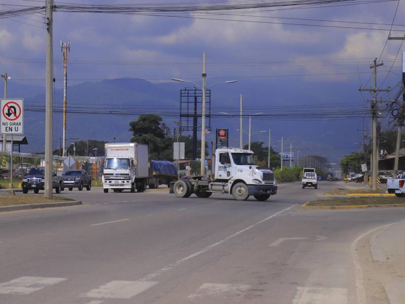 En los cuadrantes sur, norte y este de San Pedro Sula, hay cruces que se han convertido en una trampa mortal para los conductores, en donde ejercen la ley del más fuerte, son atrevidos y veloz.