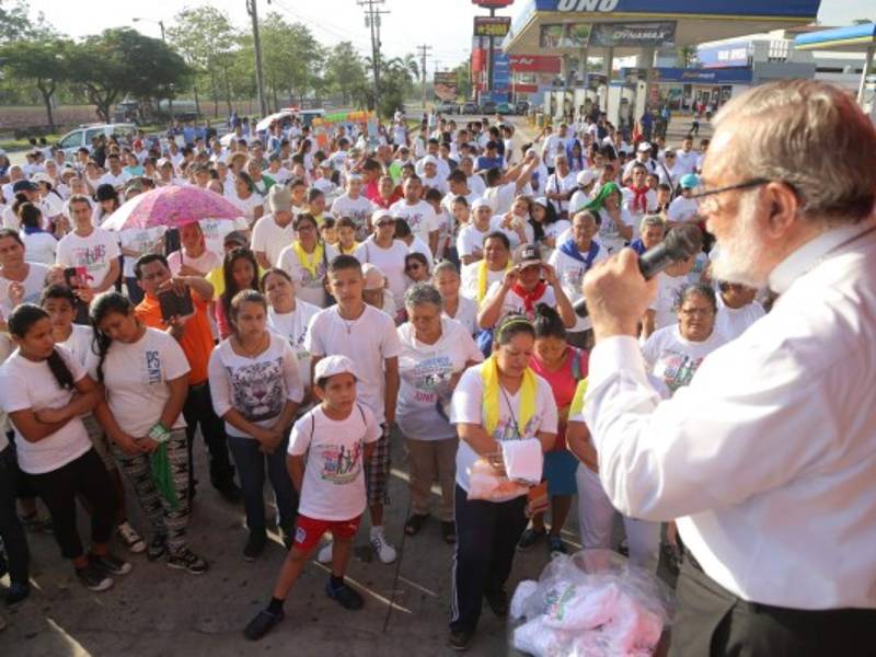 La actividad comenzó con el mensaje de la Iglesia, luego el precalentamiento con zumba y presentación de grupos artísticos en el parque recreativo del sector. Y para cerrar la jornada se celebró una eucaristía.
