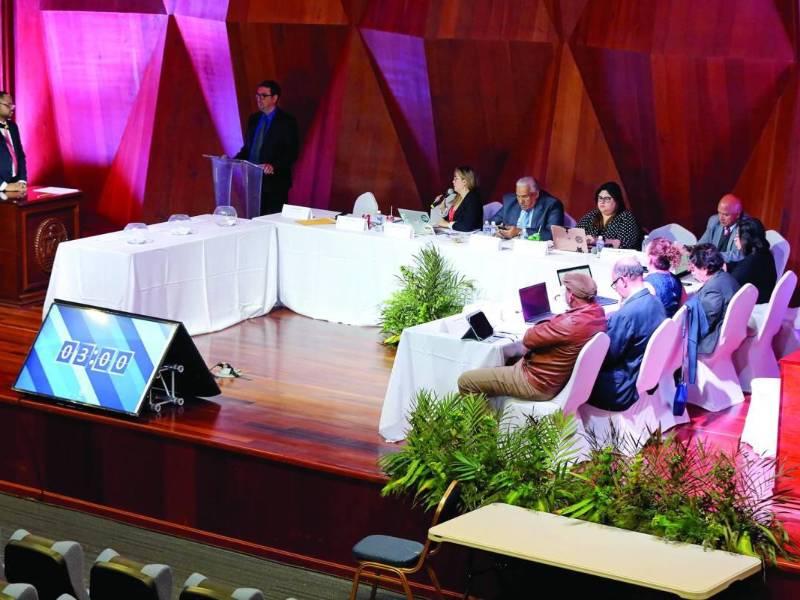 Eran 184 autopostulantes y la lista final será de solo 45.