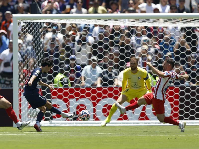 El disparo de Vitinha para el 2-0 del encuentro.