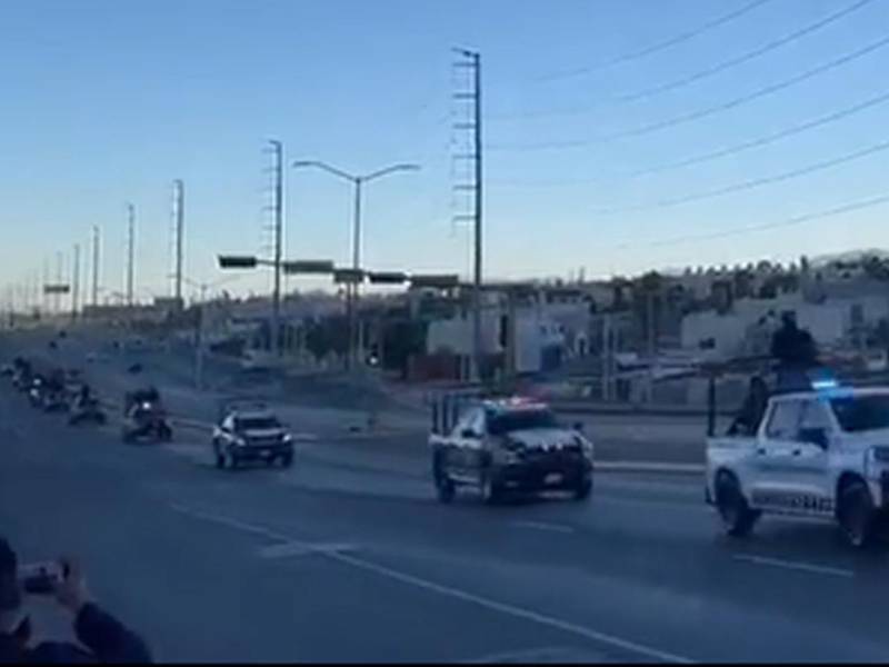 Comando de Policías escoltan a Alfredito Olivas.