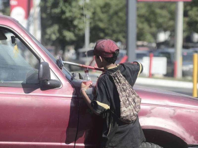 Al menos 325,000 niñas, niños y adolescentes entre 5 y 17 años trabajan en Honduras.