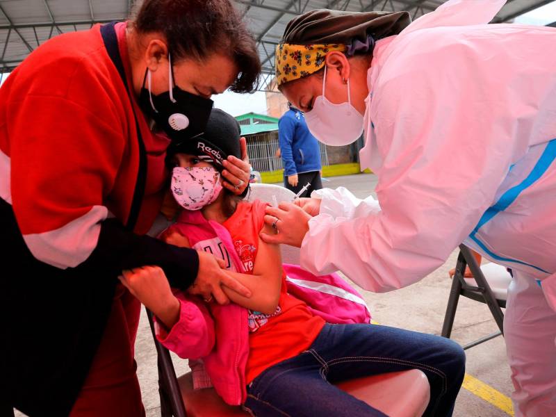 <b><span class=mln_uppercase_mln>Campaña.</span></b> Más de 407,000 menores de entre 5 y 11 años a nivel nacional no tienen ni una dosis de la vacuna contra el covid-19.