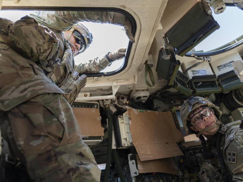El Gobierno Trump ha dicho que el contingente estadounidense, compuesto por destructores, buques de transporte anfibio, un submarino de propulsión nuclear o aviones de combate, ha destruido ya cuatro narcolanchas en aguas del Caribe.