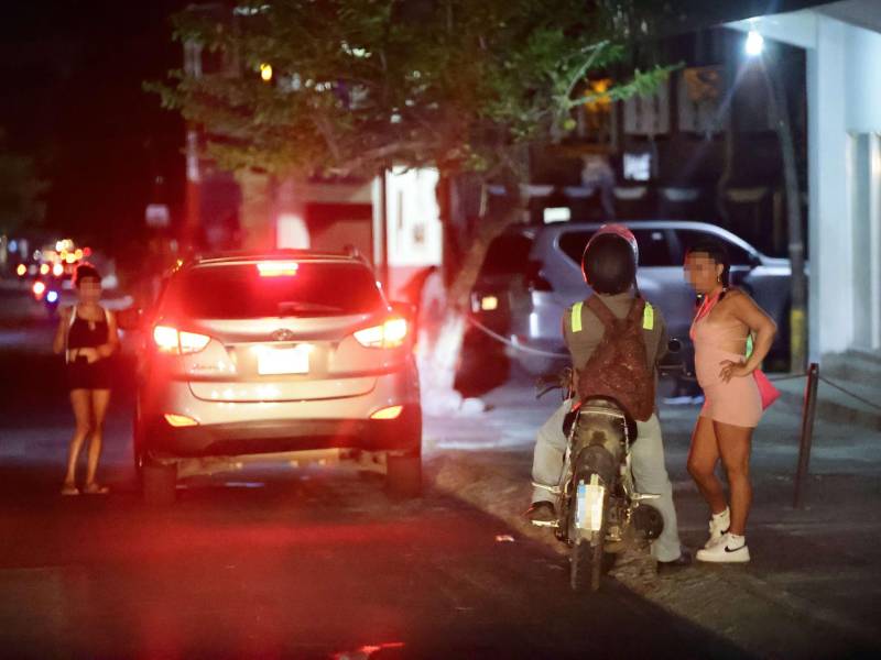 En las calles de San Pedro Sula son menos los lugares en lo que hay prostitución callejera.
