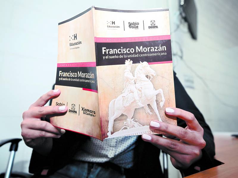<b>El libro “Francisco Morazán y el sueño de la unidad centroamericana” será usado para dar la cátedra.</b>