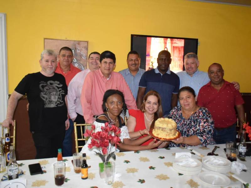 Gratos momentos vivieron los bachilleres del 89. Próximo reencuentro será a mediados de 2024.