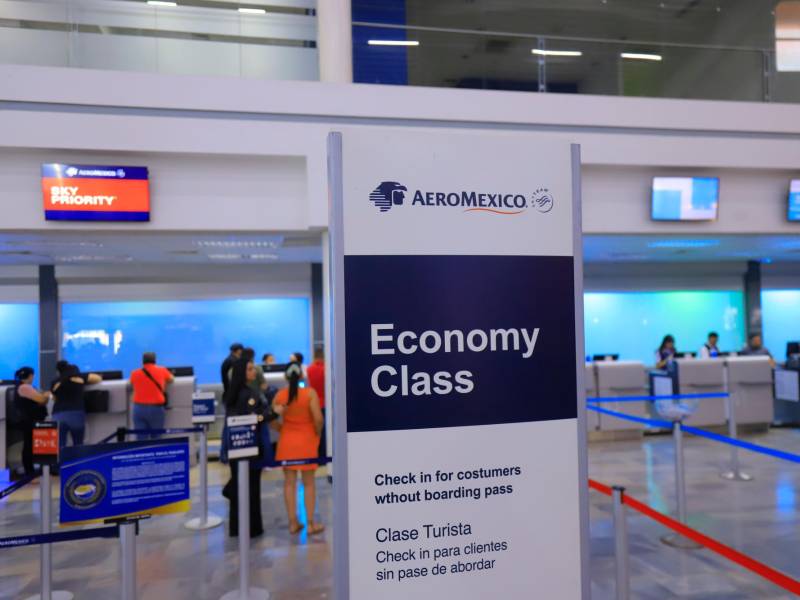 <b><span class=mln_uppercase_mln>Cambios.</span></b> La aerolínea tiene un vuelo diario a la Ciudad de México desde San Pedro Sula.<span class=mln_uppercase_mln> Foto: Melvin Cubas.</span>