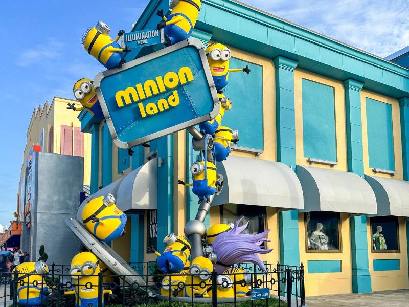 Universal celebra con un desfile los icónicos filmes como ‘E.T.’ o ‘Jurassic Park’